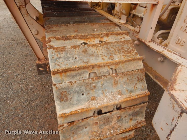 image for item DK3620 1972 Caterpillar D6  crawler tractor