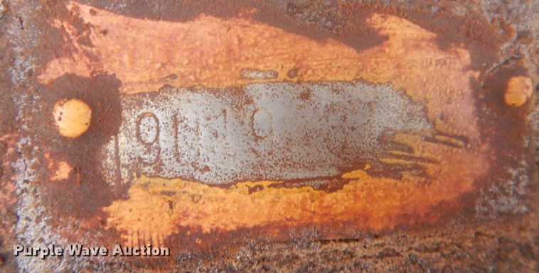 image for item DK3620 1972 Caterpillar D6  crawler tractor