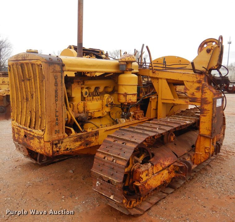 image for item DK3621 1971 Caterpillar D6  pipelayer