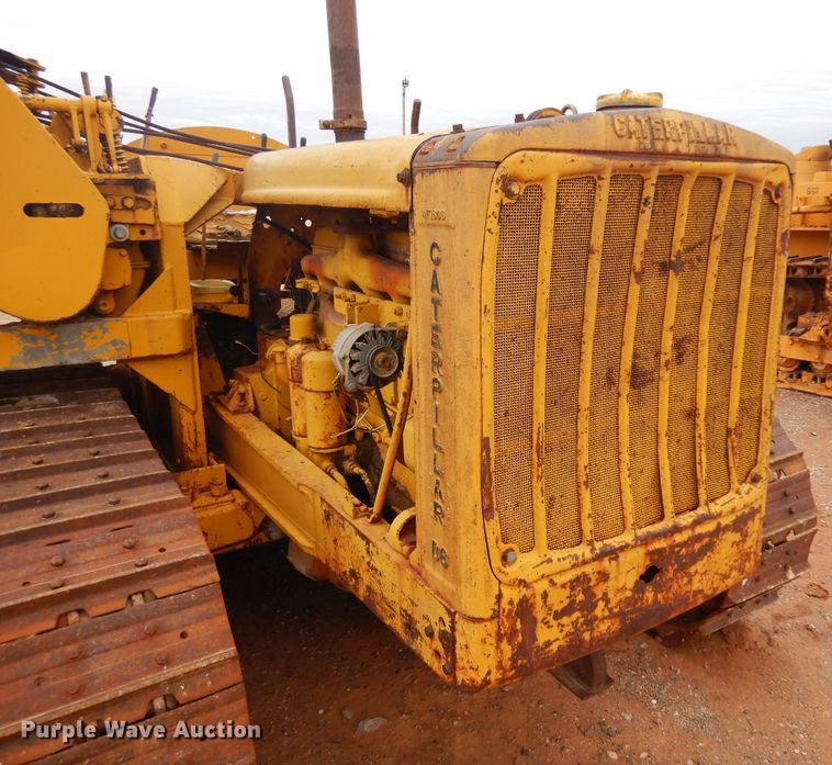 image for item DK3621 1971 Caterpillar D6  pipelayer