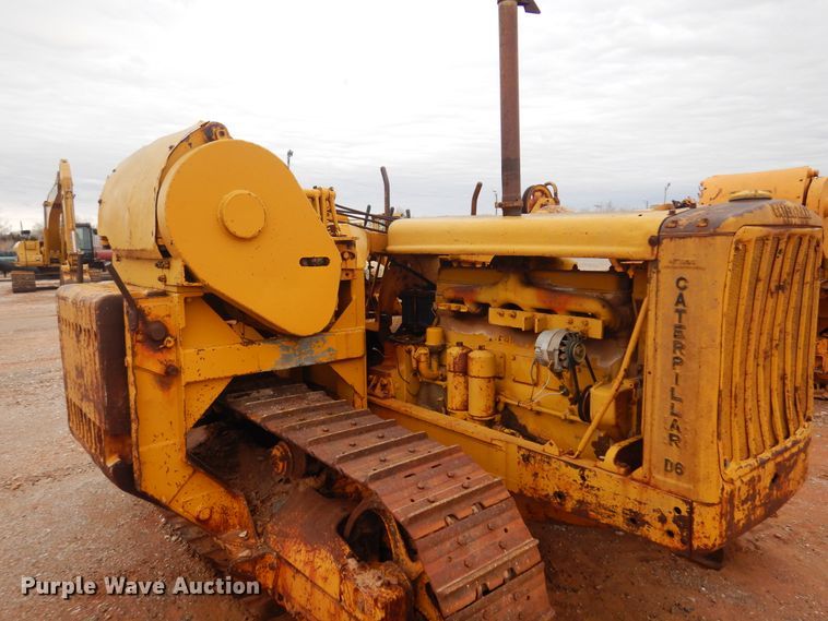 image for item DK3621 1971 Caterpillar D6  pipelayer