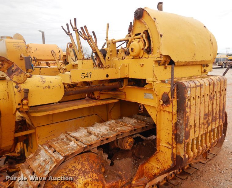 image for item DK3621 1971 Caterpillar D6  pipelayer