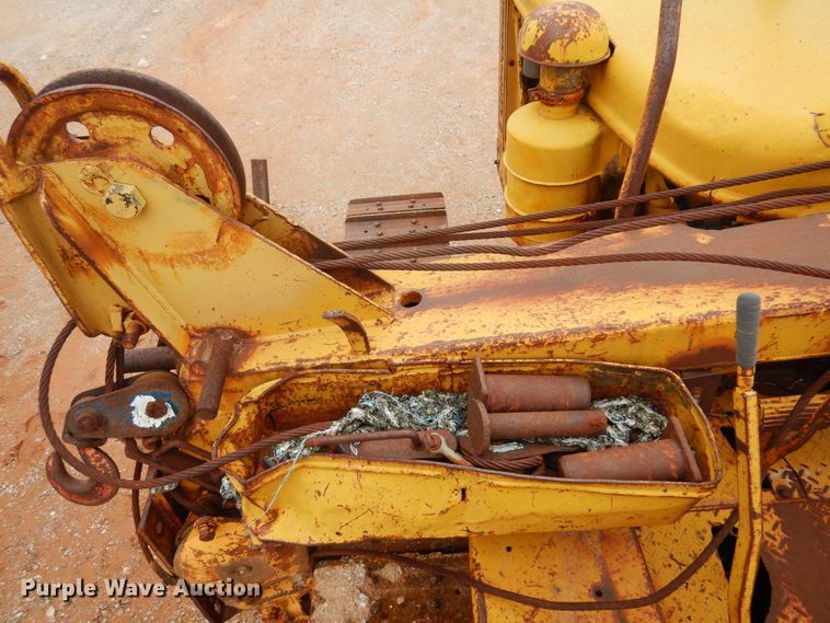 image for item DK3621 1971 Caterpillar D6  pipelayer