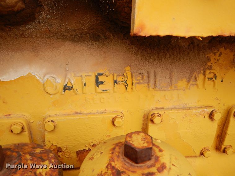 image for item DK3621 1971 Caterpillar D6  pipelayer