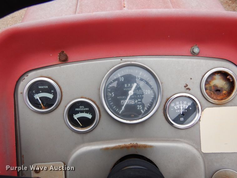 image for item DK3624 1969 Massey Ferguson 165  tractor