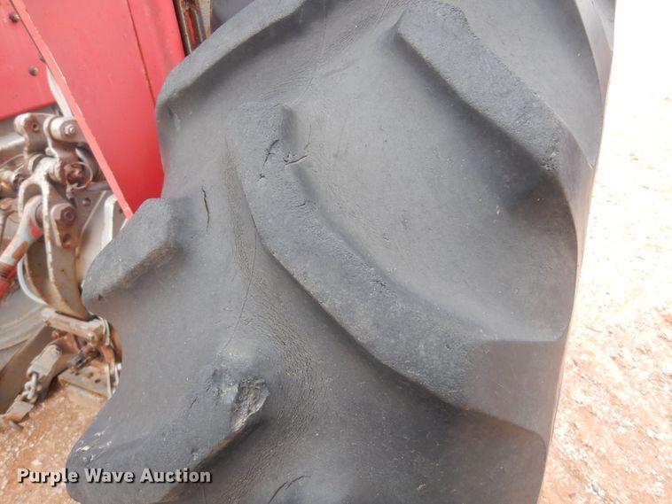 image for item DK3624 1969 Massey Ferguson 165  tractor