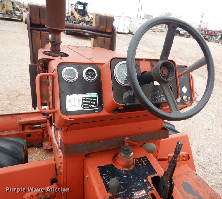 image for item DK3626 1985 Ditch Witch 5010  trencher