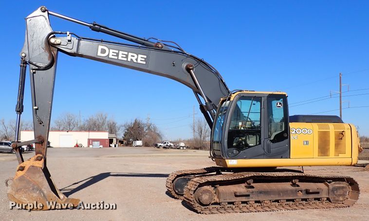 image for item DK3628 2011 John Deere 200D LC  excavator