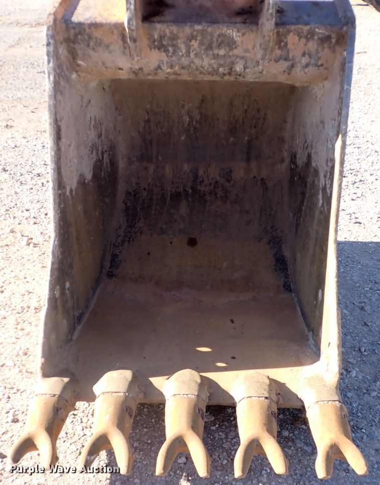 image for item DK3628 2011 John Deere 200D LC  excavator