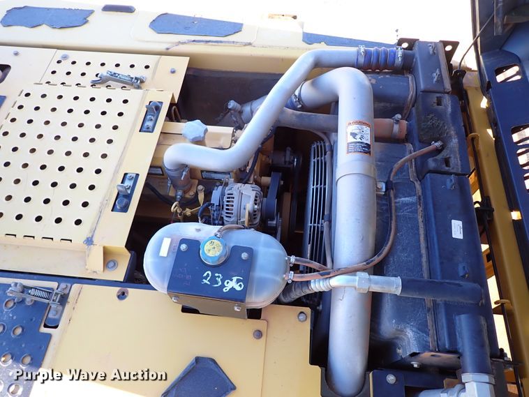 image for item DK3628 2011 John Deere 200D LC  excavator