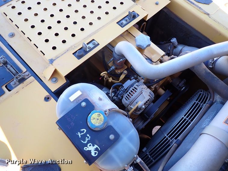 image for item DK3628 2011 John Deere 200D LC  excavator