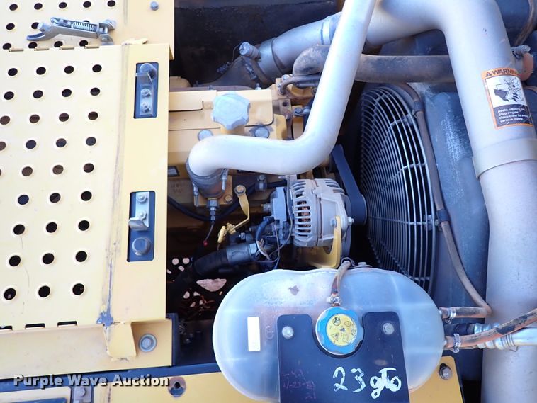 image for item DK3628 2011 John Deere 200D LC  excavator