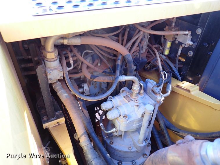 image for item DK3628 2011 John Deere 200D LC  excavator