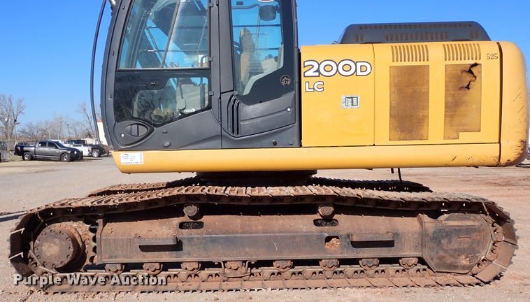 image for item DK3628 2011 John Deere 200D LC  excavator