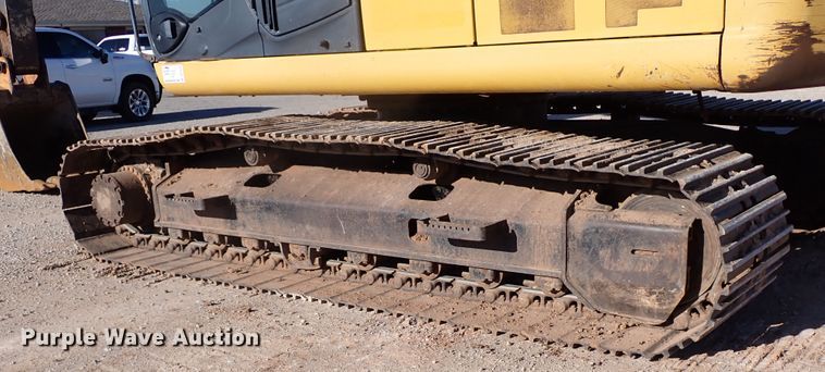 image for item DK3628 2011 John Deere 200D LC  excavator