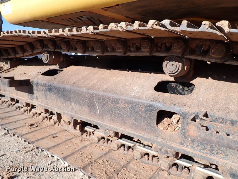 image for item DK3628 2011 John Deere 200D LC  excavator