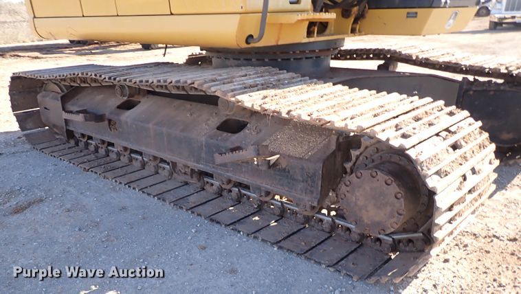 image for item DK3628 2011 John Deere 200D LC  excavator