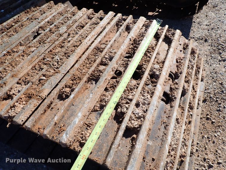 image for item DK3628 2011 John Deere 200D LC  excavator