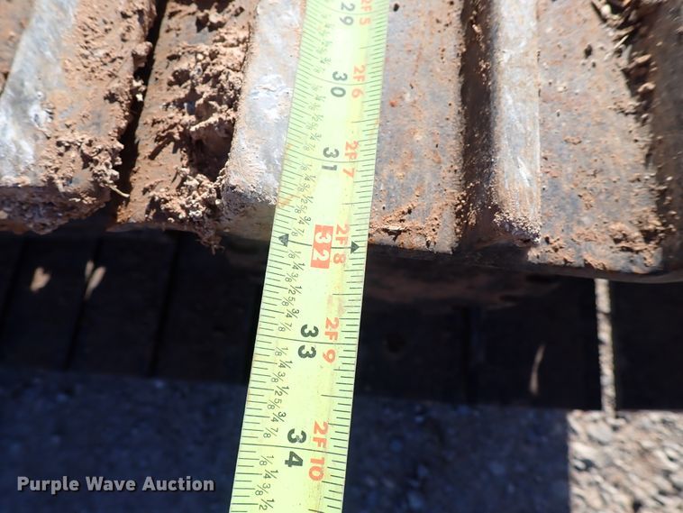 image for item DK3628 2011 John Deere 200D LC  excavator