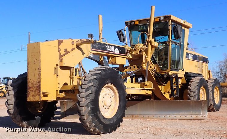 image for item DK3629 2004 Caterpillar 140H  motor grader