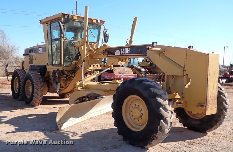 image for item DK3629 2004 Caterpillar 140H  motor grader