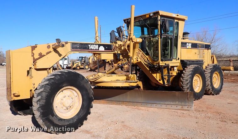 image for item DK3629 2004 Caterpillar 140H  motor grader