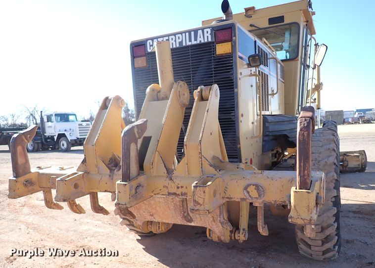 image for item DK3629 2004 Caterpillar 140H  motor grader
