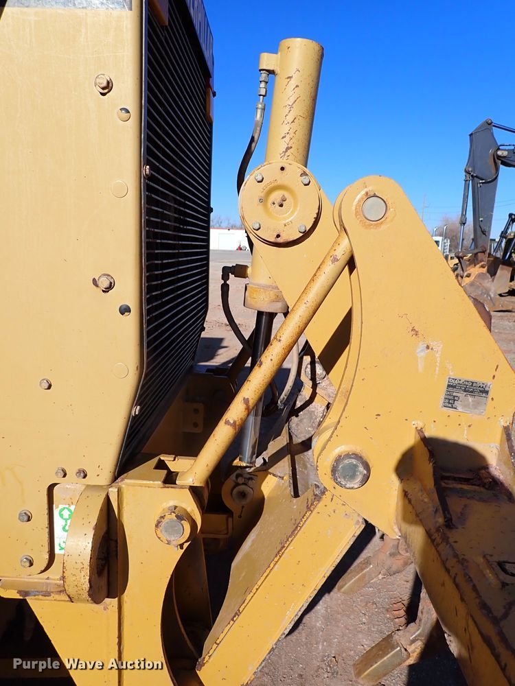 image for item DK3629 2004 Caterpillar 140H  motor grader