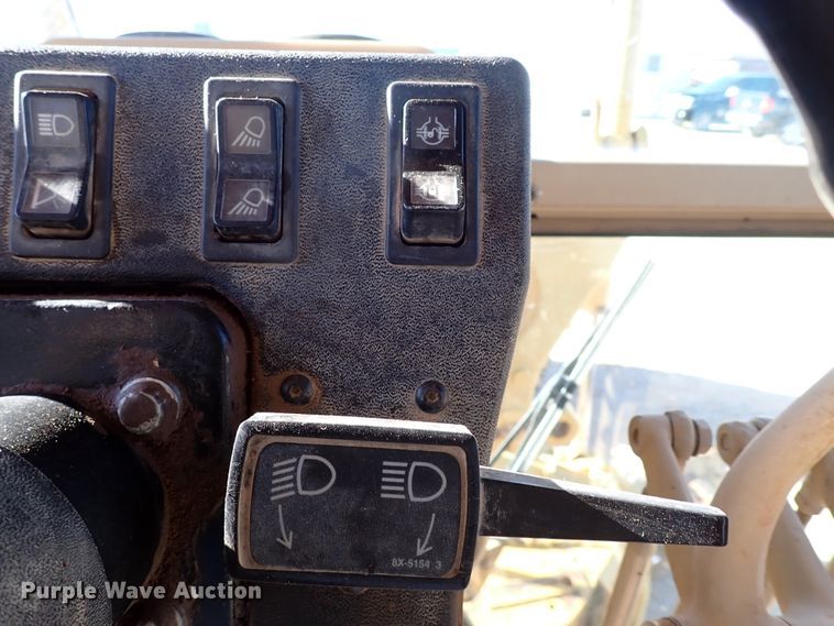 image for item DK3629 2004 Caterpillar 140H  motor grader