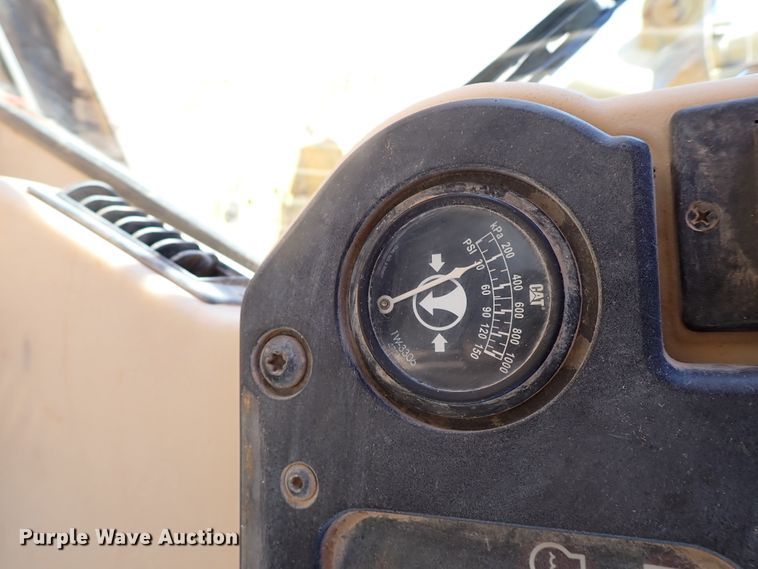 image for item DK3629 2004 Caterpillar 140H  motor grader