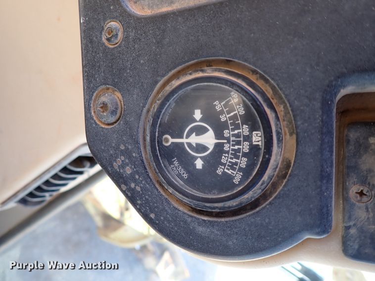 image for item DK3629 2004 Caterpillar 140H  motor grader