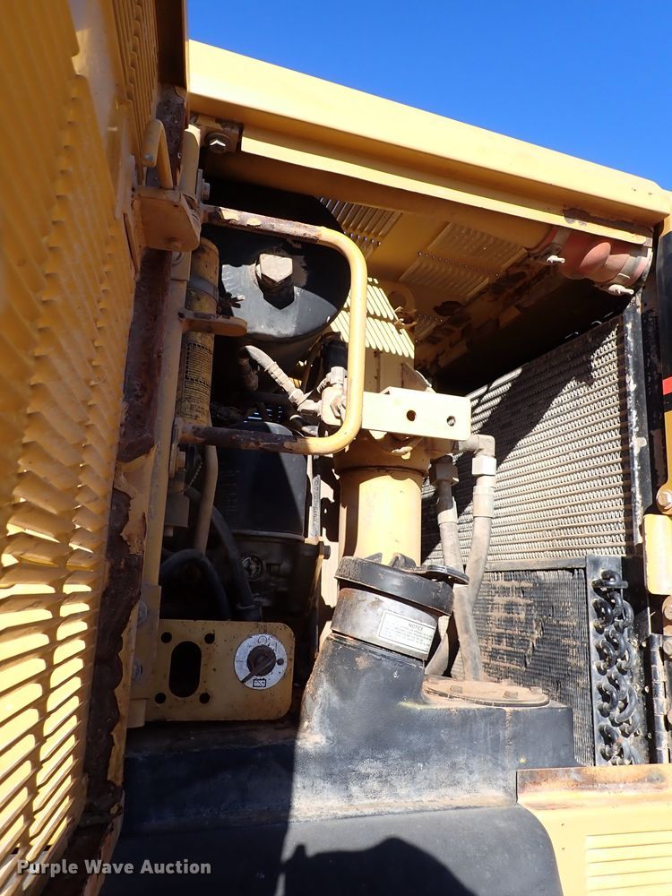 image for item DK3629 2004 Caterpillar 140H  motor grader