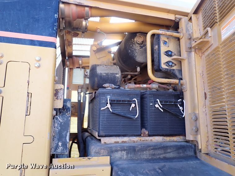 image for item DK3629 2004 Caterpillar 140H  motor grader