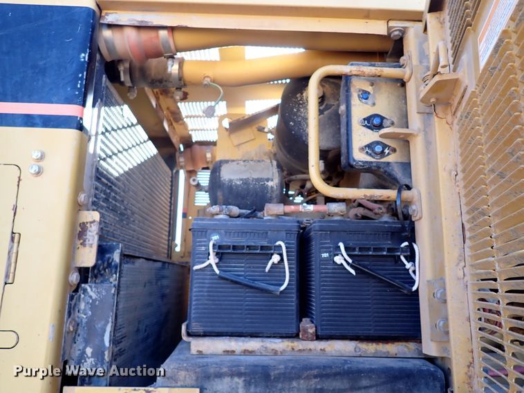 image for item DK3629 2004 Caterpillar 140H  motor grader