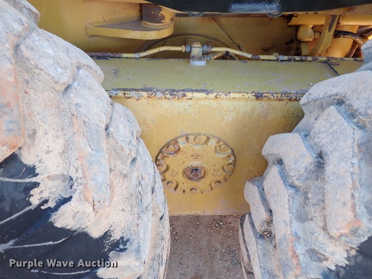 image for item DK3629 2004 Caterpillar 140H  motor grader
