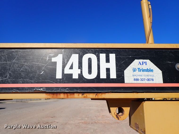 image for item DK3629 2004 Caterpillar 140H  motor grader