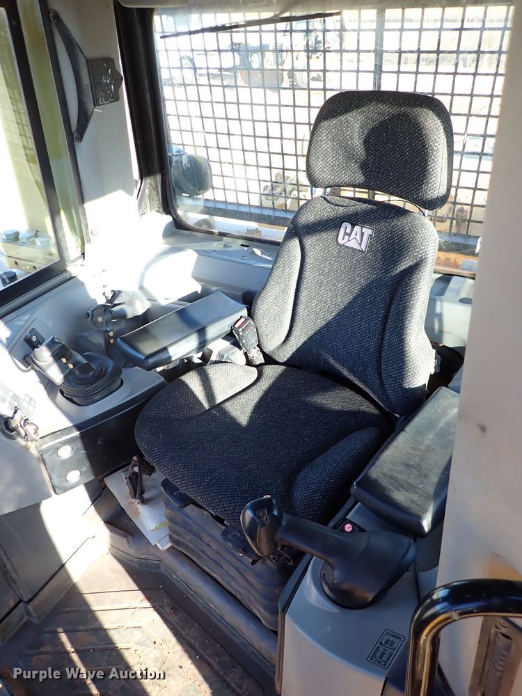 image for item DK3630 2012 Caterpillar D8T  dozer