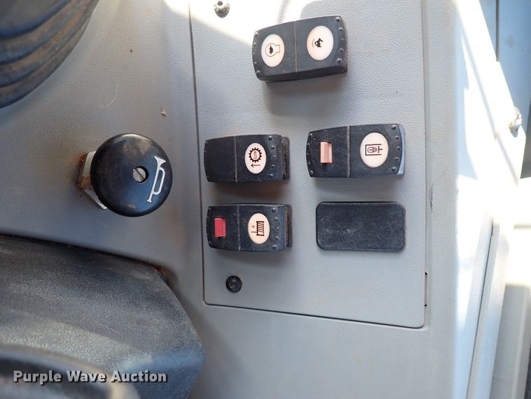 image for item DK3630 2012 Caterpillar D8T  dozer