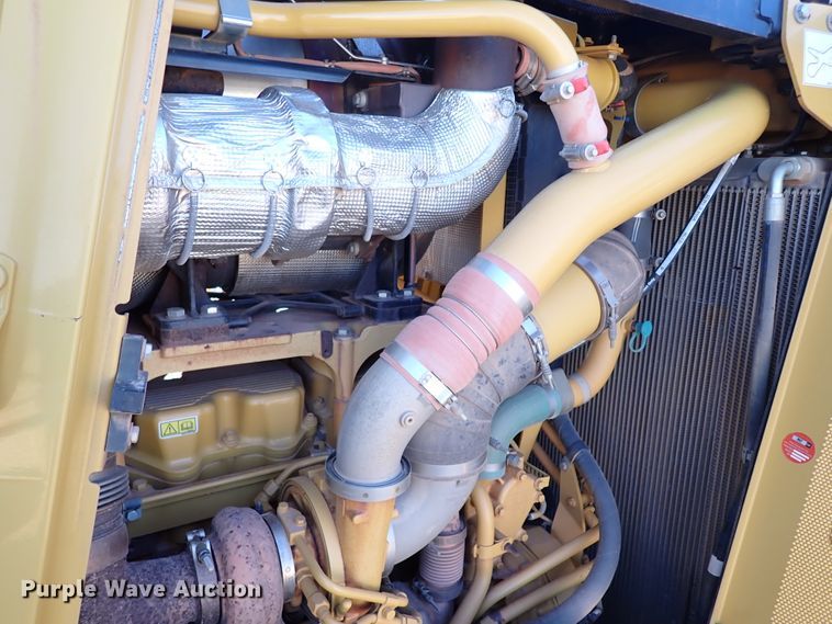 image for item DK3630 2012 Caterpillar D8T  dozer