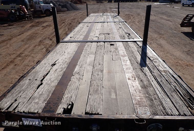 image for item DK3631 1989 Kayln  flatbed trailer