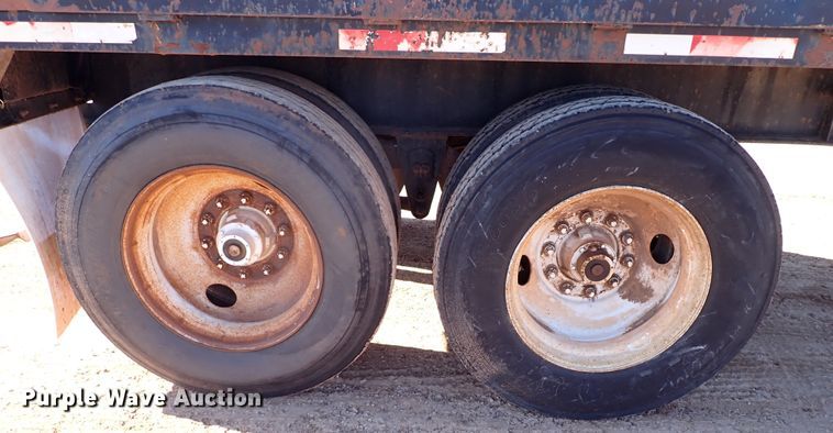 image for item DK3631 1989 Kayln  flatbed trailer