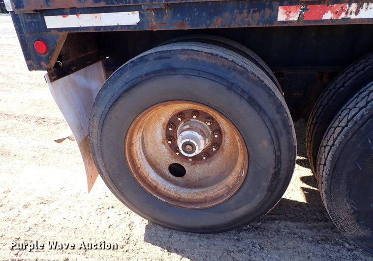 image for item DK3631 1989 Kayln  flatbed trailer