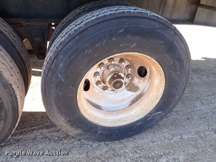 image for item DK3631 1989 Kayln  flatbed trailer