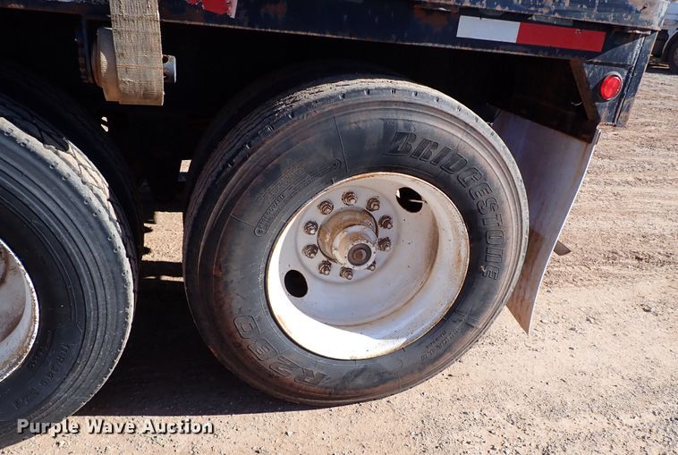 image for item DK3631 1989 Kayln  flatbed trailer