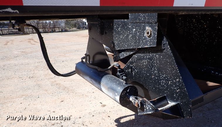 image for item DK3632 2004 Corn Belt S-4002  bottom dump trailer