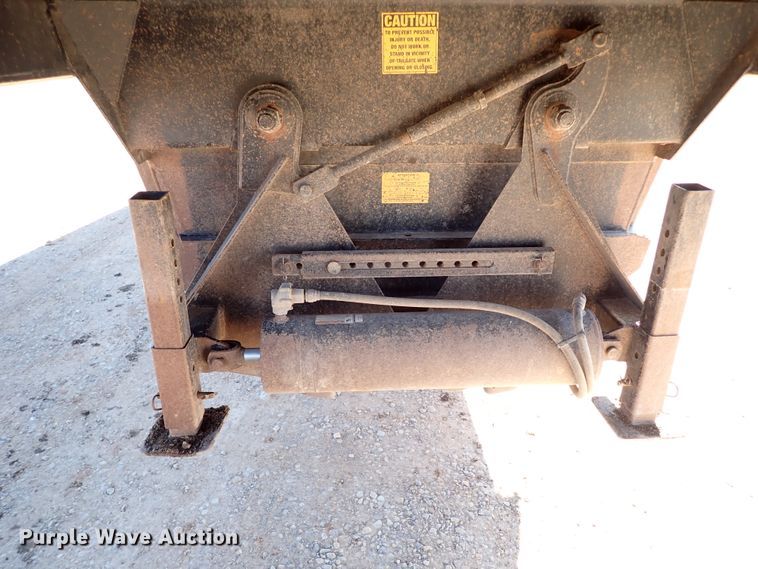 image for item DK3634 2011 CTS BDT-40  bottom dump trailer