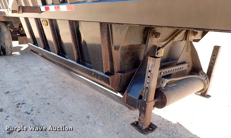 image for item DK3634 2011 CTS BDT-40  bottom dump trailer