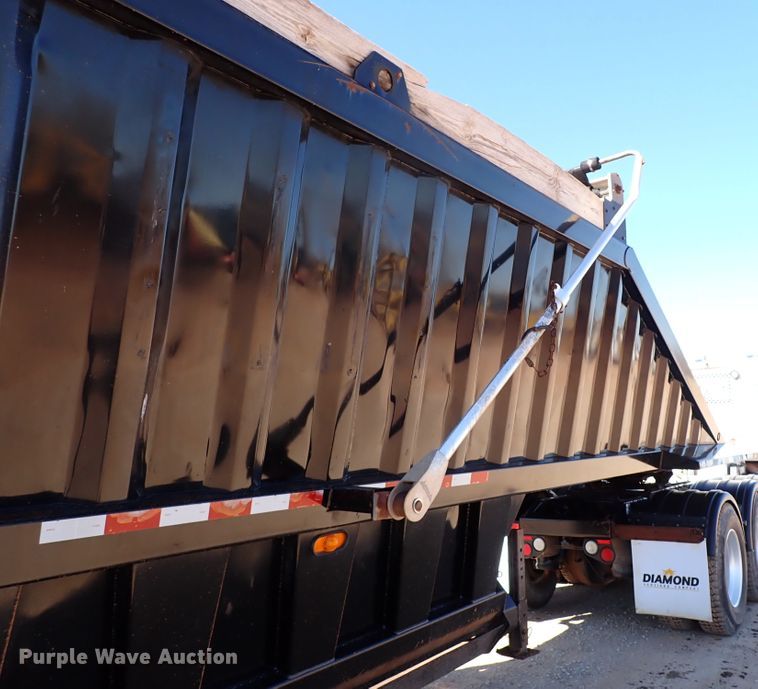 image for item DK3634 2011 CTS BDT-40  bottom dump trailer