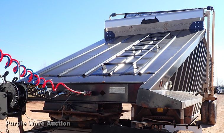 image for item DK3635 2011 CTS BDT-40  bottom dump trailer