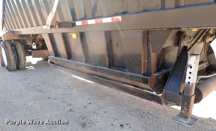 image for item DK3635 2011 CTS BDT-40  bottom dump trailer